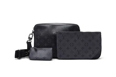 Pre-owned Louis Vuitton Men's  Trio Messenger Monogram Eclipse Reverse In Gray