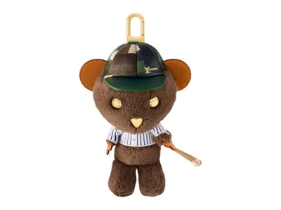 Pre-owned Louis Vuitton Men's  X Nigo Lv Louis Bear Bag Charm In Green