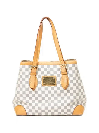 Pre-owned Louis Vuitton Mm Hampstead Logo-plaque Shoulder Bag In White