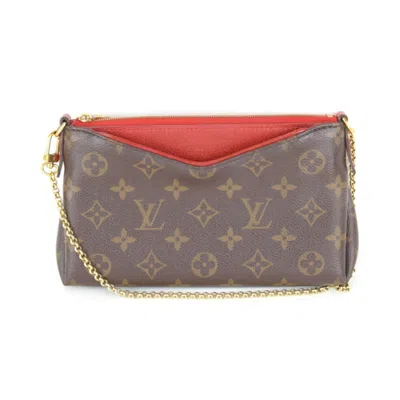 Pre-owned Louis Vuitton Monogram Brown Monogram Shoulder Bag ()