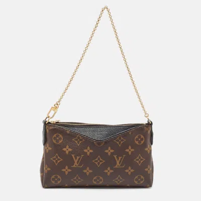 Pre-owned Louis Vuitton Monogram Canvas Pallas Chain Clutch In Black