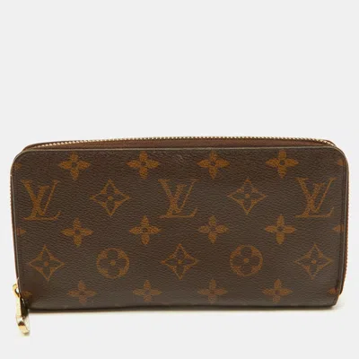 Pre-owned Louis Vuitton Monogram Canvas Zippy Wallet In Brown