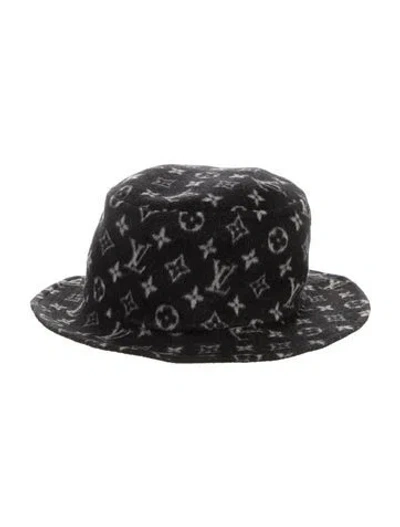 Pre-owned Louis Vuitton Monogram Carry On Reversible Bob Wool Hat In Black