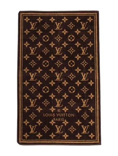 Pre-owned Louis Vuitton Monogram Classic Beach Towel In Brown