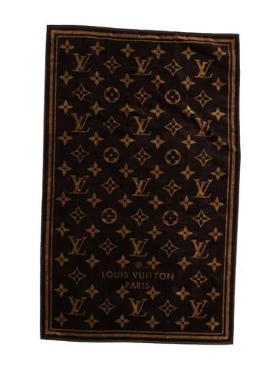 Pre-owned Louis Vuitton Monogram Classic Beach Towel In Brown