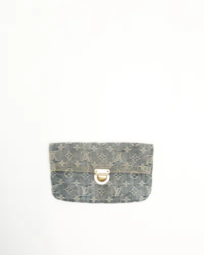Pre-owned Louis Vuitton Monogram Denim Pratt Clutch In Blue