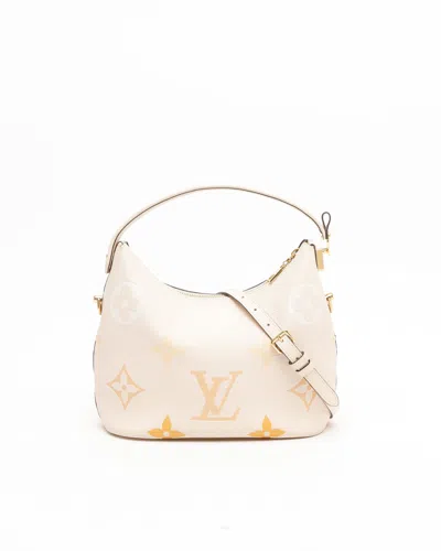 Pre-owned Louis Vuitton Monogram Giant Marshmallow Pm In Sand