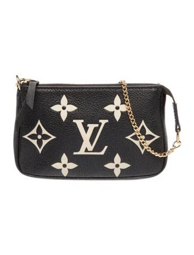 Pre-owned Louis Vuitton Monogram Giant Pochette Accessoires Mini In Black