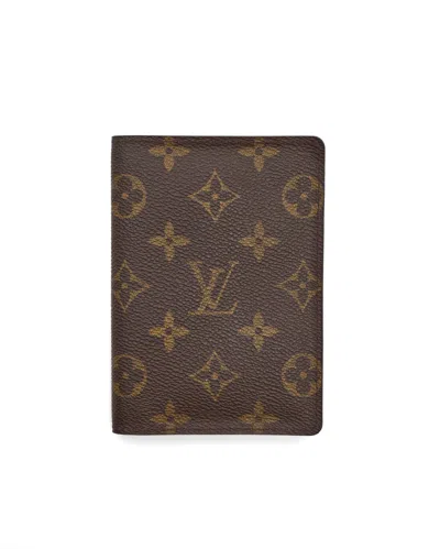 Pre-owned Louis Vuitton Monogram Passport Case In Brown