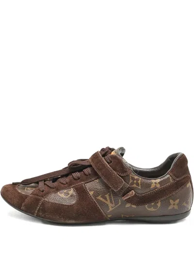 Pre-owned Louis Vuitton Monogram-pattern Trainers