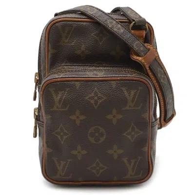 Pre-owned Louis Vuitton Monogram Pochette Shoulder Bag () In Brown