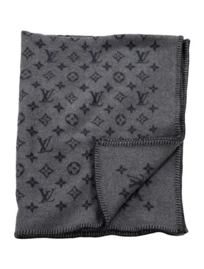 Pre-owned Louis Vuitton Monogram Throw Blanket In Gray
