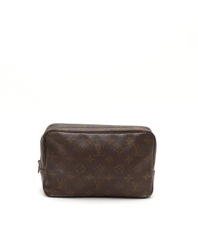 Pre-owned Louis Vuitton Monogram Trousse Toilette 23 In Brown