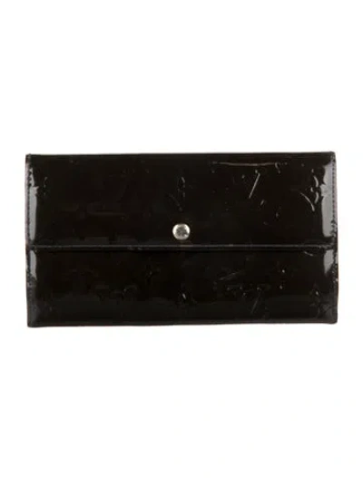 Pre-owned Louis Vuitton Monogram Vernis Vernis Patent Leather Sarah Wallet In Green