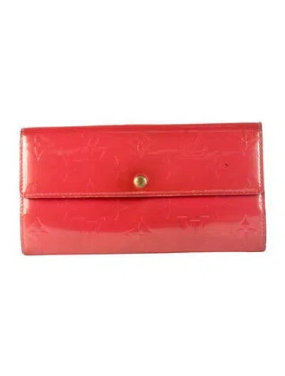 Pre-owned Louis Vuitton Monogram Vernis Vernis Patent Leather Sarah Wallet In Red