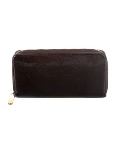 Pre-owned Louis Vuitton Monogram Vernis Vernis Patent Leather Zippy Wallet In Burgundy