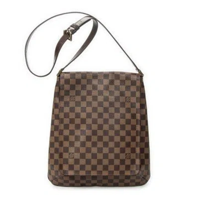 Pre-owned Louis Vuitton Musette In Brown