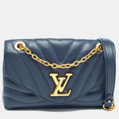 Pre-owned Louis Vuitton Navy Leather New Wave Chain Mm Bag In Blue