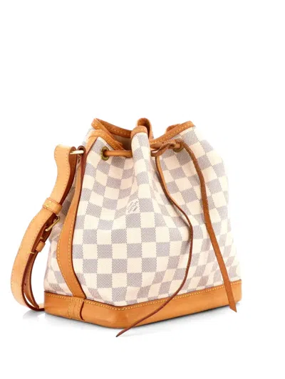 Pre-owned Louis Vuitton Noe Handbag Damier Bb Bucket Bag In White