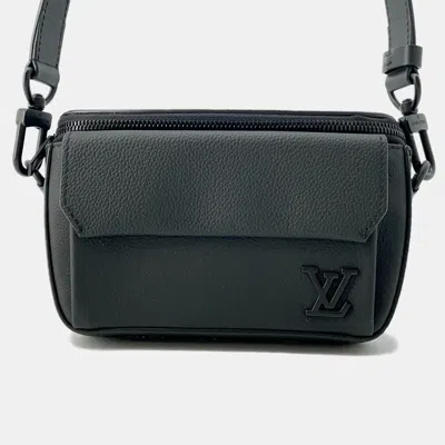 Pre-owned Louis Vuitton Noir Leather Pilot Wearable Wallet In Black