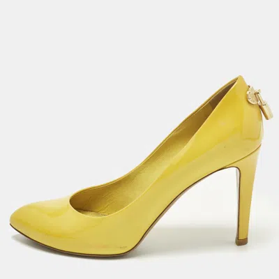 Pre-owned Louis Vuitton Oh Really! Size 37 Yellow Patent Leather Pumps