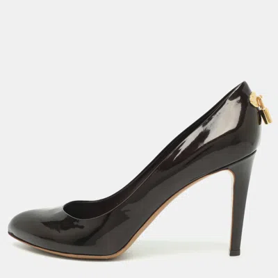 Pre-owned Louis Vuitton Oh Really! Size 40.5 Amarante Patent Leather Pumps In Burgundy