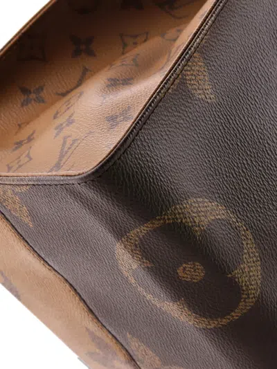 Pre-owned Louis Vuitton Onthego Reverse Monogram Giant Gm Tote Bag In Brown