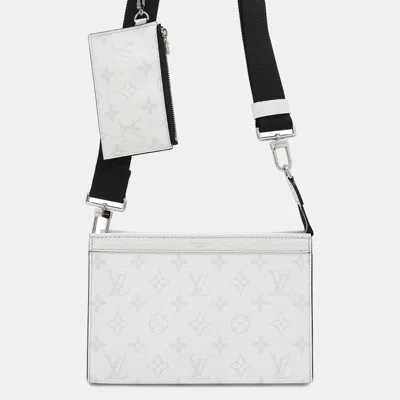 Pre-owned Louis Vuitton Optical White Monogram Taiga Leather Gaston Wearable Wallet
