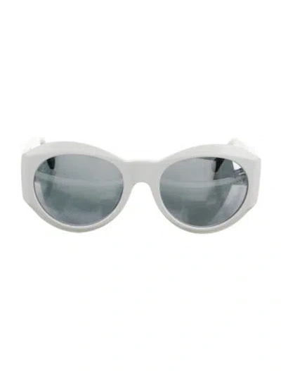 Pre-owned Louis Vuitton Oversize Mirrored Sunglasses In White