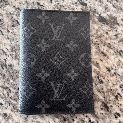 Pre-owned Louis Vuitton Passport Holder/cover (black Monogram)