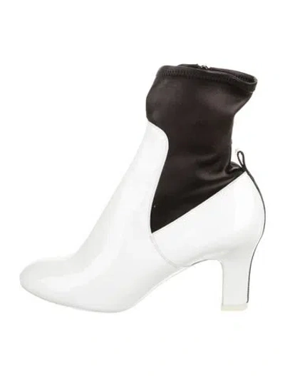 Pre-owned Louis Vuitton Patent Leather Boots In White