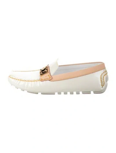 Pre-owned Louis Vuitton Patent Leather Loafers In White