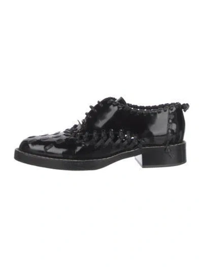 Pre-owned Louis Vuitton Patent Leather Oxfords In Black