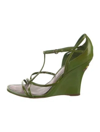 Pre-owned Louis Vuitton Patent Leather T-strap Sandals In Green