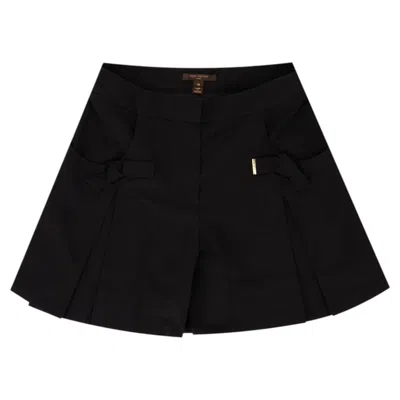 Pre-owned Louis Vuitton Pleated Cotton Shorts In Black