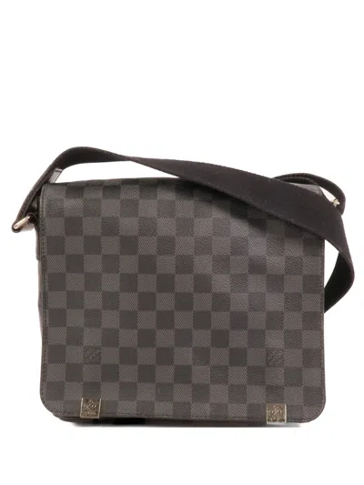 Pre-owned Louis Vuitton Pm District Shoulder Bag In Black