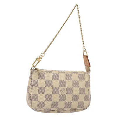 Pre-owned Louis Vuitton Pochette Accessoire White Canvas Clutch Bag ()
