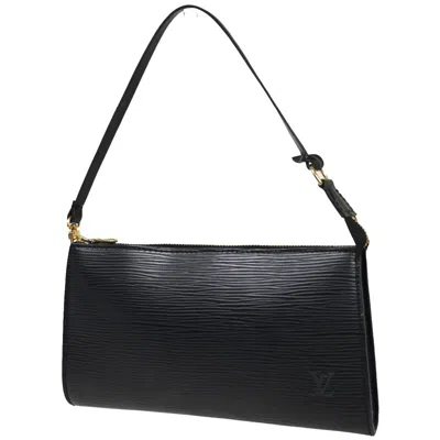 Pre-owned Louis Vuitton Pochette Accessoires Leather Clutch Bag () In Black