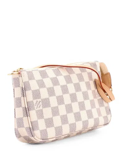 Pre-owned Louis Vuitton Pochette Accessoires Nm Damier Clutch Bag In White