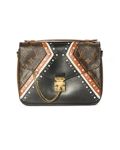 Pre-owned Louis Vuitton Pochette Métis Brougne Reverse Monogram In Gray