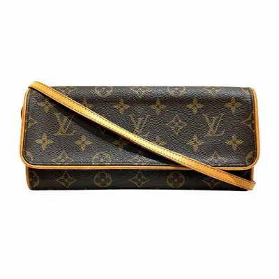Pre-owned Louis Vuitton Pochette Shoulder Bag () In Brown