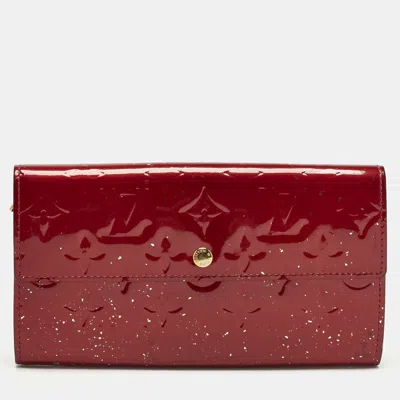 Pre-owned Louis Vuitton Pomme D'amour Monogram Vernis Leather Sarah Wallet In Red