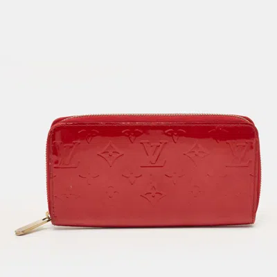 Pre-owned Louis Vuitton Pomme D'amour Monogram Vernis Wallet In Red
