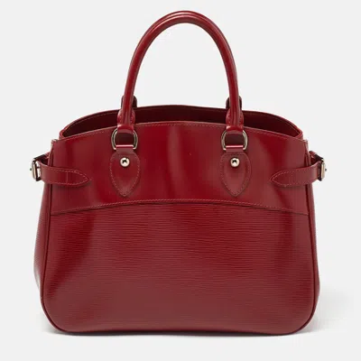Pre-owned Louis Vuitton Rubis Epi Leather Passy Pm Bag In Red