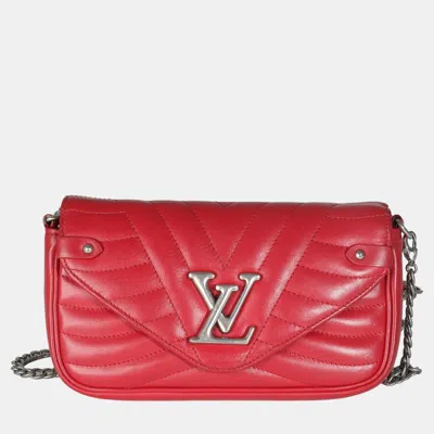 Pre-owned Louis Vuitton Scarlet Calfskin New Wave Chain Pochette Bag In Red