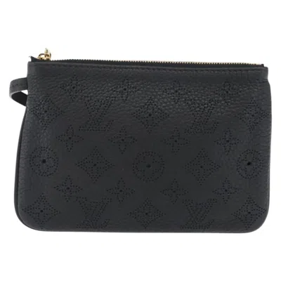 Pre-owned Louis Vuitton Selene Pochette Mahina Leather Black Leather Clutche & Pouche Bag ()