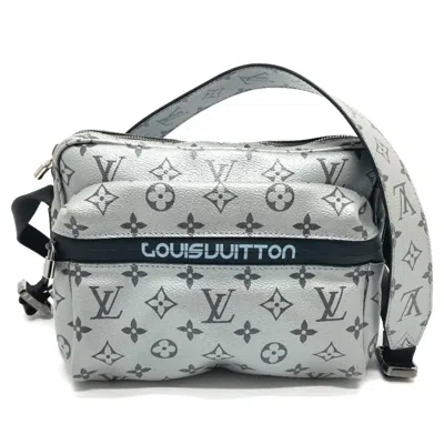 Pre-owned Louis Vuitton Silver Other Shoulder Bag ()