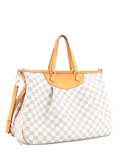Pre-owned Louis Vuitton Siracusa Handbag Damier Gm Shoulder Bag In White