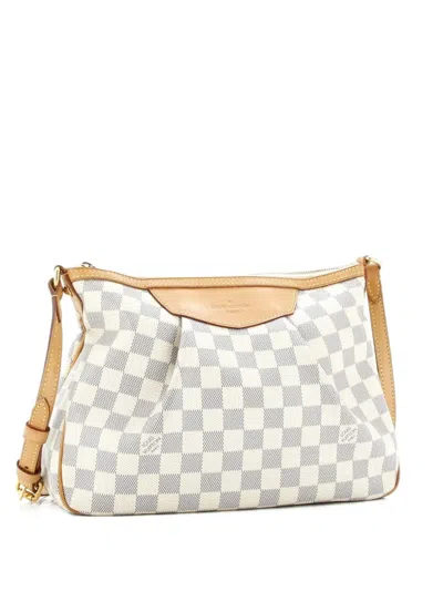Pre-owned Louis Vuitton Siracusa Handbag Damier Pm Crossbody Bag In White