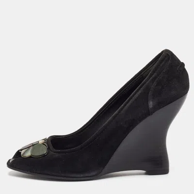 Pre-owned Louis Vuitton Size 39.5 Black Suede Butterfly Peep Toe Wedge Pumps